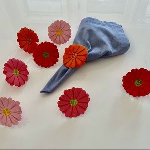 Set of 8 Flower Napkin Rings